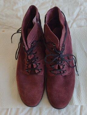 "Earth" Women's Burgundy Suede Lace-Up Ankle Boots (Size 9.5)